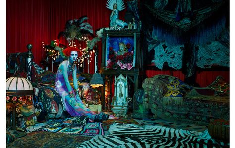 vogue italia Spring Editorial, Fantasy Eyes, Emma Summerton, Night Shoot, Sasha Pivovarova, Photographie Portrait Inspiration, Dresses Spring, Arte Inspo, Fashion Photography Editorial