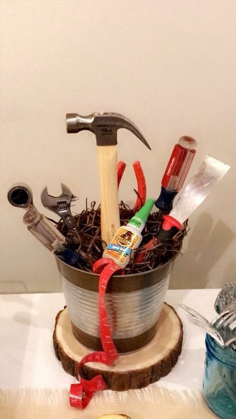 Tool Party Theme Men, Carpenter Themed Party, Father’s Day Centrepiece, Tools Centerpiece Ideas, Tool Box Centerpiece Ideas, Construction Fathers Day Ideas, Tool Shower For Groom Decoration, Tool Centerpieces, Tool And Gadget Shower Ideas