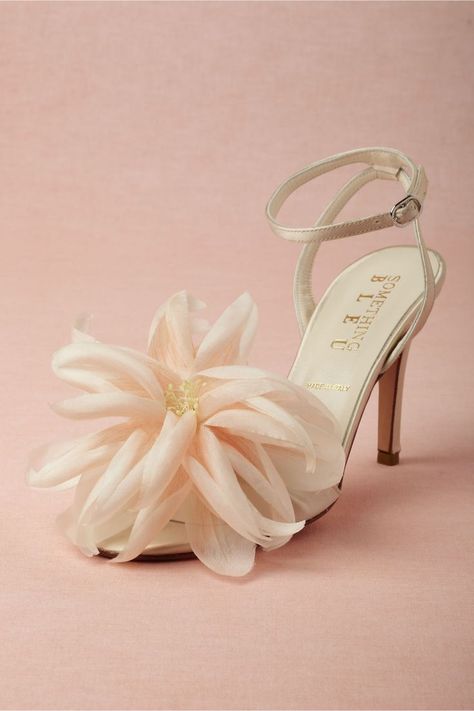 Summer wedding Stilletos Heels Classy, Stilletos Heels, Pink Bridal Shoes, Glam Heels, Pink Wedding Shoes, Perfect Wedding Shoes, Gorgeous Heels, Floral Heels, Bridal Heels