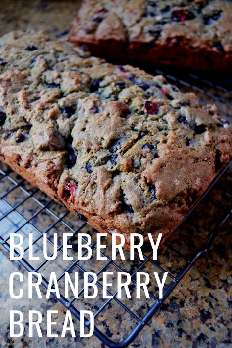 Blueberry cranberry bread recipe // FoodieFather.net // #breakfast #cake #healthy #eggs #desserts #flour #sugar Blueberry Recipes No Bake, Breakfast Cake Healthy, Dried Cranberries Recipes, Blueberry Bread Recipe, Cranberry Bread Recipes, Cherry Bread, Pumpkin Cream Cheese Muffins, Blueberry Cake Recipes, Tasty Bread Recipe