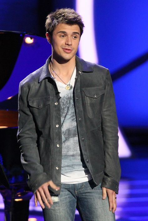 Kris Allen Performs Kanye West's " Heartless" On American Idol. Kris Allen, American Idol, Kanye West, Denim Jacket, Leather Jacket, Celebrities, Quick Saves