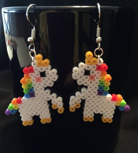 Perler Beads Jewelry, Earrings Perler Beads, Perler Earrings, Perler Bead Designs, Perler Bead Mario, Perler Beads Ideas, Melty Bead Patterns, Unicorn Earrings, Pearl Beads Pattern