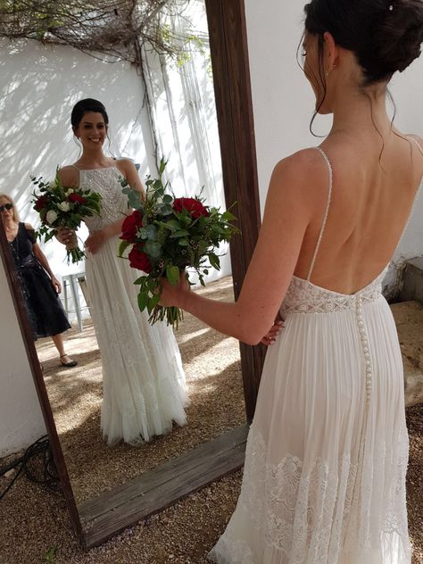 Wedding Dress Classy, House Of Flora, Chic Wedding Dress, Flora Bridal, Boho Chic Wedding Dress, Chic Wedding Dresses, Classy Gowns, V Neck Wedding Dress, Boho Chic Wedding