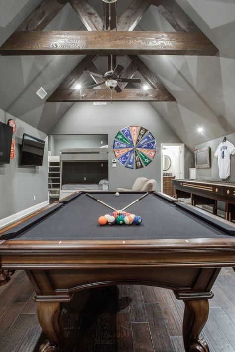 Vaulted Game Room, Attic Bar Ideas, Attic Gaming Room, Attic Game Room Ideas, Attic Theater, Garage Games, Attic Game Room, Cozy Attic Bedroom, Small Attic Room