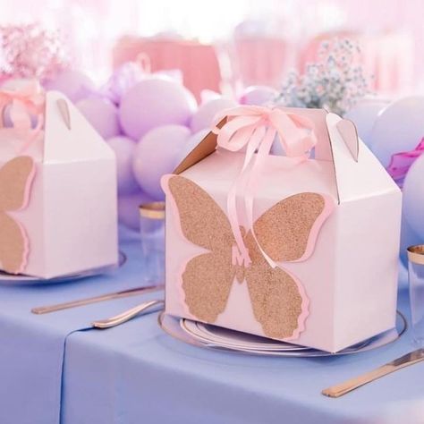 Butterfly Quince, Butterflies Party, Theme Bapteme, Butterfly Themed Birthday Party, Butterfly Theme Party, Butterfly Baby Shower Theme, Girl Shower Themes, Butterfly Birthday Party, Garden Party Birthday