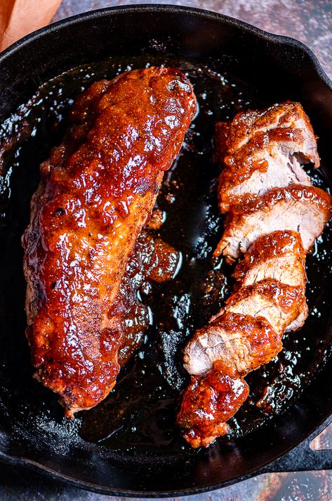 OVEN BAKED BBQ PORK TENDERLOIN - The Genetic Chef Oven Baked Pork Tenderloin, Tenderloin Recipes Oven, Boneless Pork Loin Recipes, Pork Loin Oven, Picky Bits, Bbq Pork Loin, Pork Tenderloin Oven, Roasted Pork Tenderloin Recipes, Bbq Pork Tenderloin