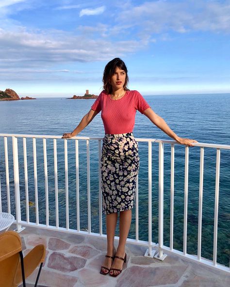 Jeanne Damas Summer, Jeanne Damas Style, French Capsule Wardrobe, French Shoes, Girls Spring Outfits, Style Parisienne, Honeymoon Outfits, Jeanne Damas, French Girl Style