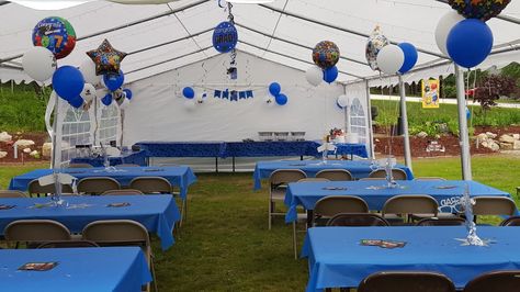 Graduation party. My tent decor Party Tent Decorations, Outdoor Graduation Party Decorations, High School Graduation Party Decorations, Tent Decor, Backyard Graduation Party, Graduation Images, Outdoor Graduation Parties, Outdoor Graduation, Senior Graduation Party