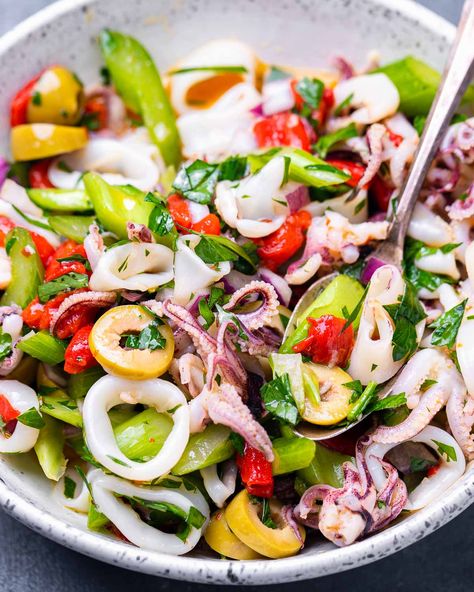 Calamari Salad, Squid Salad, Calamari Recipes, Seven Fishes, Squid Recipes, Italian Seafood Recipes, Fish Salad, Cold Appetizers, Seafood Salad