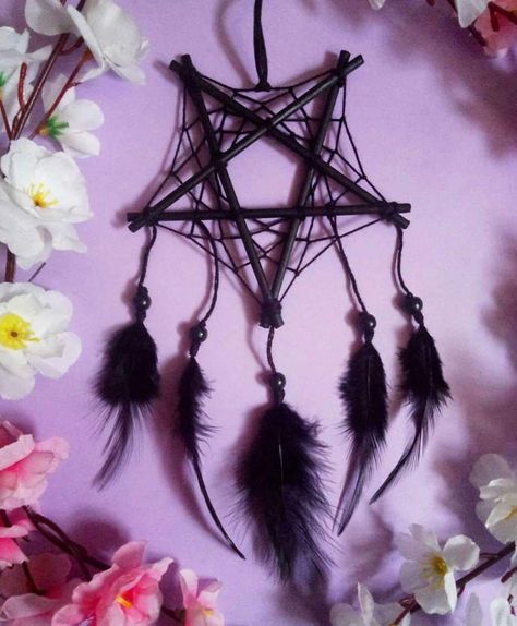 Star Dream Catcher, Floral Dream Catcher, Atrapasueños Diy, Diy Dream Catcher Tutorial, Dream Catcher Tutorial, Dream Catcher Patterns, Dream Catcher Decor, Wiccan Crafts, Pagan Crafts