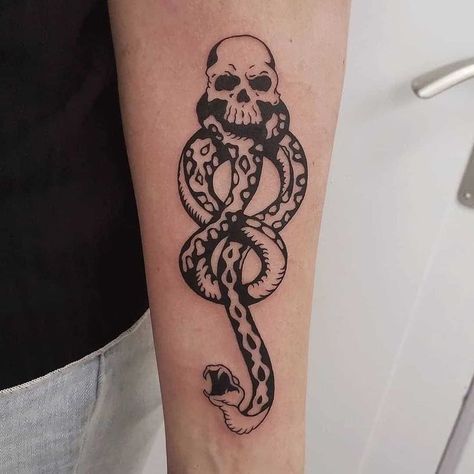 Dark Mark Tattoos, Potter Tattoo, Mark Tattoo, Cool Arm Tattoos, Forearm Tattoo Design, Harry Potter Tattoo, Harry Potter Tattoos, Sea Wallpaper, Modern Tattoos