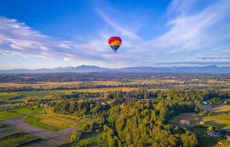 15 Best Things to Do in Snohomish, WA Washington Things To Do, Skagit Valley Tulip Festival, Snohomish Washington, Things To Do In Seattle, Indoor Skydiving, Lake Union, Seattle Art, Cascade Mountains, Community Park