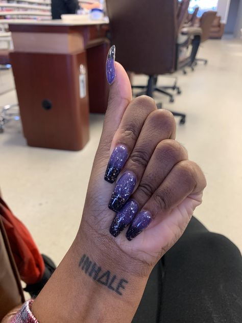 purple/black mood change with glitter! #nail #nailart #nails #beauty Purple Star Nails, Black And Purple Nails, Black Mood, Purple Goth, Girls Stuff, Purple Sparkle, Nail Fashion, Sparkle Nails, Glitter Nail