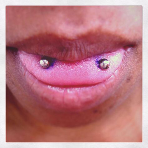 #Surface #tongue #piercing, #Titanium #Metal #Piercer: #NikkiNeedle (Nicolle Himowicz) Surface Piercing Tongue, Surface Tongue Piercing, Piercing Tongue, Pretty Piercings, Surface Piercing, Titanium Metal, Tongue Piercing, Body Modifications, Tattoos And Piercings