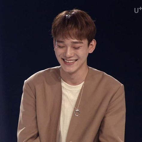 Chen Smile, Boy Korea, Tadashi Hamada, Chen Exo, Exo Chen, Chanyeol And Do, Kim Junmyeon, Kim Jongdae, Kim Jongin