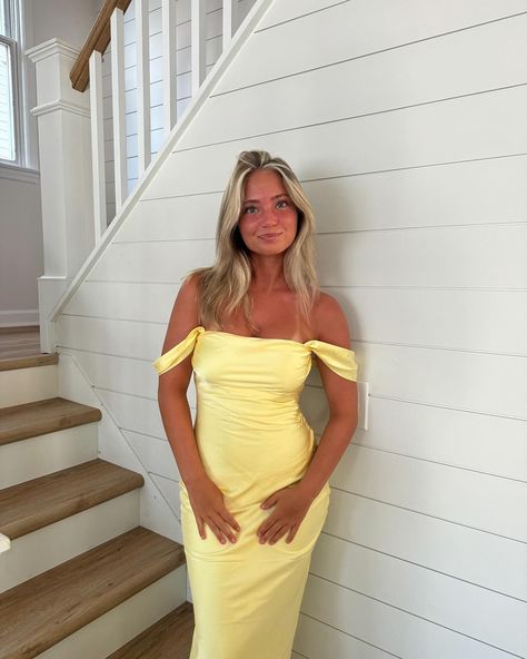 Summer tan + light yellow 🤝🏻 @emxwagner glowing in our Ella Light Yellow Maxi Dress ⁠ Yellow Wedding Guest Dress, Yellow Wedding Guest Dresses, Off Shoulder Formal Dress, Long Wedding Guest Dress, Wedding Guest Dress Formal, Short Princess Dress, Formal Dress Party, Yellow Maxi Dress, Convertible Dress