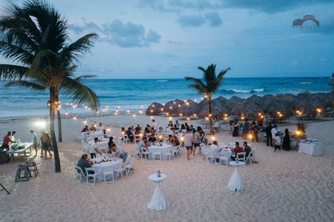 Kukua Beach Club Weddings Punta Cana, Punta Cana Wedding Ideas, Hard Rock Punta Cana Wedding, Riu Palace Punta Cana, Romantic Thoughts, Photography Ideas Wedding, Hard Rock Punta Cana, Couples Style, Oceanfront Wedding