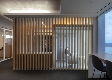 Louver Design, Office Open Plan, Law Firm Office, Law Office Design, Open Office Design, Office Reception Design, Husband Office, Law Office Decor, Lobby Decor