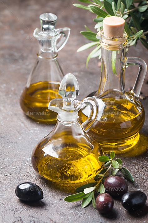 Old Wooden Table, Olive Oil Jar, Stone Table, Brown Stone, Olive Oil Bottles, Natural Pain Relief, Oil Shop, Olive Branch, Oil Bottle