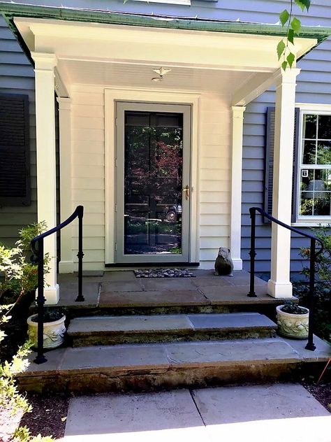 Wrought Iron Stair Railing Outdoor Porch, Front Porch Hand Railing Ideas, Outside Stair Railing Ideas, Iron Front Porch Railing, Iron Hand Rails For Stairs, Hand Rail Ideas Outdoor, Wrought Iron Stair Railing Outdoor, Outdoor Railings For Steps, Front Step Railing Ideas