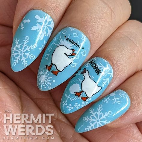 Goose Nail Art, Pigeon Nails, Goose Nails, Gamer Nails, Nails Meme, Bird Nails, Scary Birds, Bird Nail Art, Nail Therapy