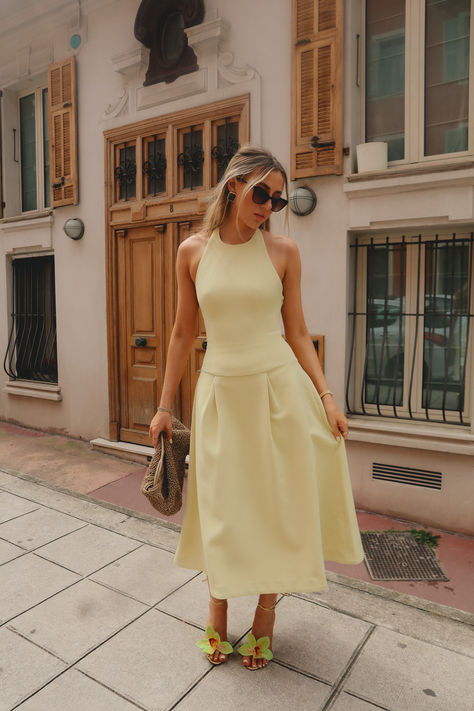 Butter Yellow Dress, School Outfits Vsco, Beach Day Outfit Summer, Rainy Summer Outfit, Amusement Park Outfit Summer, Tailor Clothes, Euro Summer Outfit, Summer Bbq Outfit, Bbq Outfit