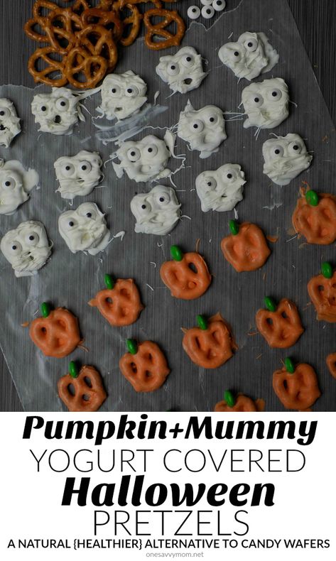 Yogurt Covered Pretzels Recipe, Nyc Mom, Pumpkin Pretzels, Yogurt Pretzels, Pumpkin Mummy, Pumpkin Yogurt, Diy Kids Crafts, Halloween Pretzels, Yogurt Covered Pretzels