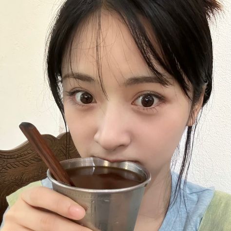 Chinese Icon, Shen Yue, Lisa Bp, Cinematic Photography, Icon Pfp, Chinese Actress, Low Quality, Y2k Grunge, Aesthetic Hair