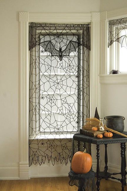 spider web....bat curtain...love... Halloween Curtains, Diy Halloween Decor, Halloween 2013, Halloween Window, Halloween Ii, Halloween Decorating, House Decorations, Halloween Deco, Gothic House