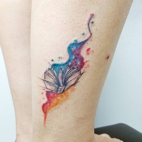 Teacher Inspired Tattoos, Zoey Tattoo, Seductive Tattoos, Writer Tattoos, Awesome Tattoo Ideas, Book Lover Tattoo, Bookish Tattoos, Literary Tattoos, Palm Tattoos