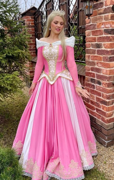 Aurora Dress Inspired, Royalty Outfits, Disney Princess Inspired Dresses, Movie Dresses, Sleeping Beauty Cosplay, Princess Aurora Dress, Aurora Costume, Disney Princess Cosplay, Aurora Dress