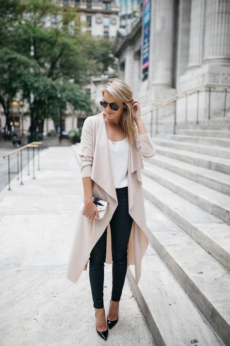 Beige Duster Coat | Coated black pants Waterfall Coat Outfit, Duster Coat Outfit, Long Jacket Outfit, Coat Outfits For Women, Duster Outfit, Modern Waterfall, Waterfall Coat, Outfit Ideas For Summer, Fall Fashion Coats