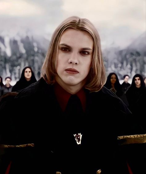 Twilight Caius, Caius Twilight, Cauis Volturi, Marcus Volturi, Twilight Volturi, Caius Volturi, Volturi Kings, Jamie Campbell Bower Twilight, Twilight Story