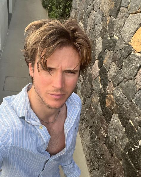 Dougie Poynter | Dougivers Travels | Instagram Mcfly Band, Dougie Poynter, Tom Fletcher, Danny Jones, Music Images, August 8, World Music, Cool Bands, Celebrity Crush