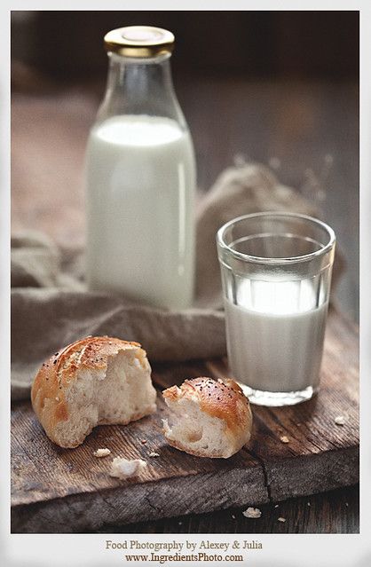 Milk Photography, Breakfast Photography, Food Texture, Reception Food, Wedding Reception Food, Food Photography Inspiration, Milk N Cookies, Food Photography Styling, Kefir