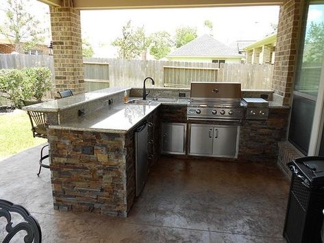 Backyard Grill Area, Backyard Grilling Area, Backyard Grill, Outdoor Cooking Area, Outdoor Kitchen Countertops, Balcony Grill, Grill Area, Outdoor Kitchen Bars, Outdoor Kitchen Appliances