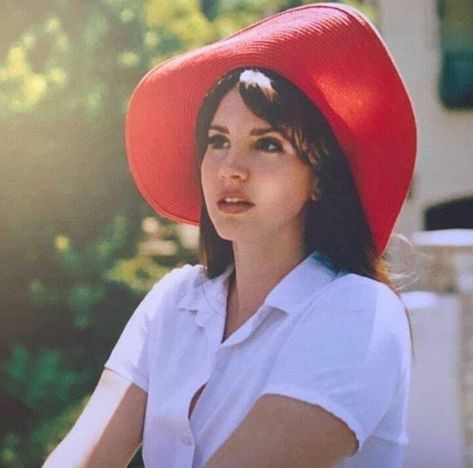 Honeymoon Lana, Lana Del Rey, A Woman, Red, White