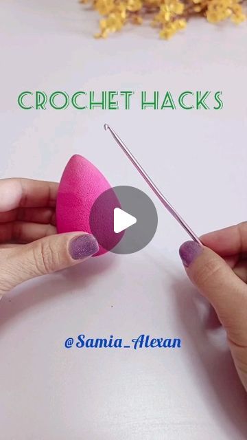 Samia Alexan on Instagram: "Crochet hacks for beginners 😉🥰 Will you try it?? . . . . . 💕 Follow Me 💕 . . . .#crochet #crochetersofinstagram  #crochethacks #crochettips #crochettricks #crochethook #crochetfreepattern #crochetaddict #crochetlovers #crochetpattern #howtocrochet #handmade #handemadewithlove #crochetaddict #crochetaddicted #crochetaddiction #howtocrochet" Things You Can Crochet, Things To Crochet In Less Than 10 Minutes, Diy Crochet Projects Step By Step, What To Crochet With Acrylic Yarn, How To Crochet For Beginners Easy, Easy Crochet Animals For Beginners Tutorials, Chroching Beginners, Small Crochet Projects Ideas, How To Crochet With Your Fingers