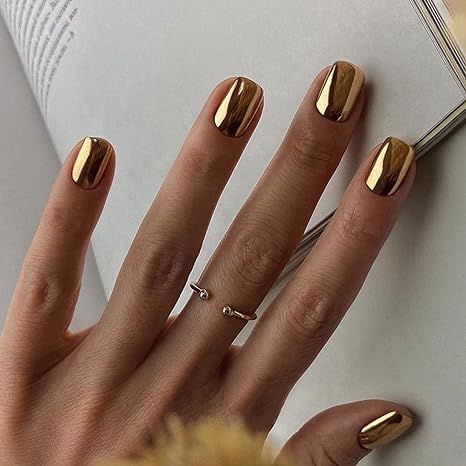 37 Brown And Gold Nails That Are Luxurious Nails Metallic Chrome, Golden Nail Art, Gold Chrome Nails, Brown Nails Design, Manicure Art, Golden Nails, Glitter Manicure, Gold Nail Polish, Chrome Nails Designs