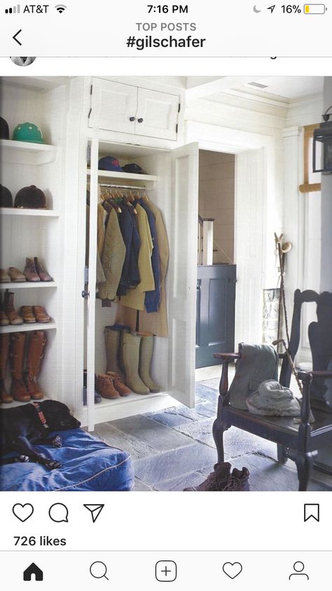 Gil Schafer, Farmhouse Mudroom, Mudroom Decor, American House, Boot Room, Laundry Mud Room, Architectural Digest, Rustic Farmhouse, Interior Architecture