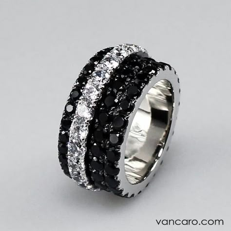 Senhor!!!!!!!!!!!!!!!!!!!!!!!!! Black And White Diamond Ring, I Love Pinterest, Black Diamond Jewelry, Love Pinterest, Black Diamond Ring, Morganite Engagement Ring, Jewelry Black, Black Jewelry, Black Diamonds