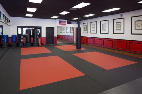 Karate Dojo | karate ussd dojo studio more dojo decor dojo studio art studios dojo ... Karate Gym, Dojo Decor, Taekwondo Gear, Dojo Design, Gracie Barra, Dojo Ideas, Martial Arts Gym, Karate School, Karate Dojo