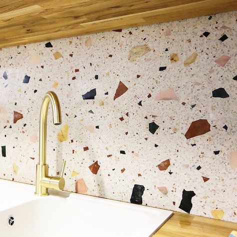 Terrazzo Tile Kitchen, Terrazzo Backsplash, Kitchen Terrazzo, Terrazzo Kitchen, Colorful Terrazzo, White Kitchen Backsplash, Barn Kitchen, Concrete Countertops Kitchen, Interior Tiles