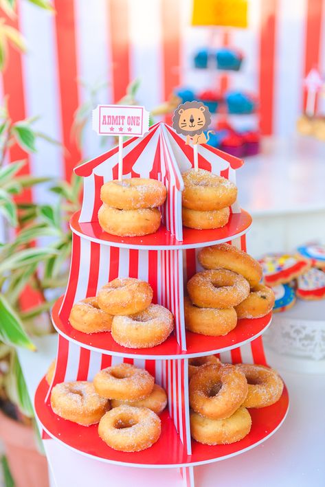 Carnival Party Treats, Adult Carnival Birthday Party, Carnival Birthday Party Food, Children Party Games, Carnival Party Foods, Carnival Treats, Carnival Birthday Theme, Circus Themed Birthday Party, Circus First Birthday