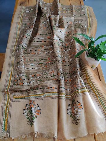 DesiWeave offers the best handloom Tussar silk dupatta at a reasonable price. Buy handloom silk dupatta online in India. Explore collections & order now! Kantha Stitch, Silk Dupatta, Beautiful Sky, Shibori, Dark Pink, Order Now, Block Print, Hand Dyeing, Hand Weaving