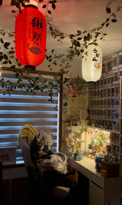 Manga room 

Anime room 

Light decor Tokyo Room Aesthetic, Japan Room Decor, Ambient Lighting Bedroom, Japan Room, Female Anime Characters, Lamp Room, Desk Inspo, Room Redesign, Giant Inflatable