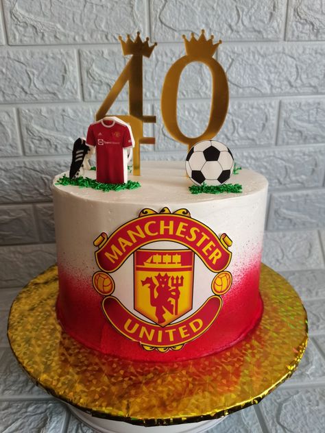 Manchester United Cakes Birthday For Men, Man United Cake Ideas, Manchester United Theme Cake, Manchester United Cake Ideas, Man United Cake, Manly Cake, Topper Bola, Trending Cakes, Manchester United Cake