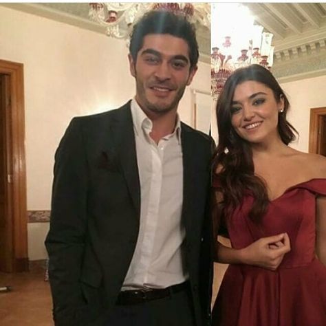 Hande Erçel And Kerem Bursin, Hayat Ve Murat, Pyar Lafzon Mein Kahan, Murat And Hayat Pics, Hayat Pics, Murat And Hayat, Ask Laftan Anlamaz, Hayat Murat, Hayat And Murat