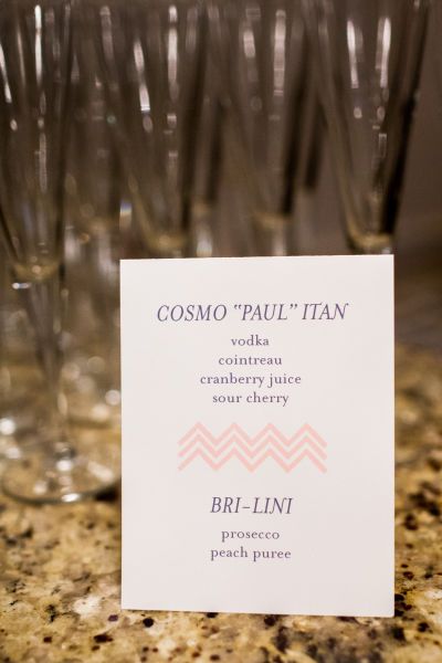 Creating your signature cocktail names is a fun part of wedding planning that also adds a touch of personality to your big day. Here are some of our fave ideas! Wedding Drink Names, Wedding Lounges, Wedding Hors D'oeuvres, Pun Names, Drink Names, Cocktail Names, Signature Cocktail Sign, Wedding Signature Drinks, Birthday Cocktails