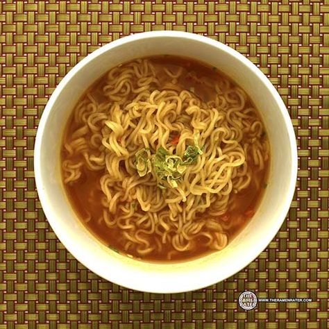 Koka Noodles, Ramen Picante, Cooking Items, Num Noms, South Korean Food, Animes Emo, Noodle Soup Recipe, Noodle Recipe, Instant Noodle